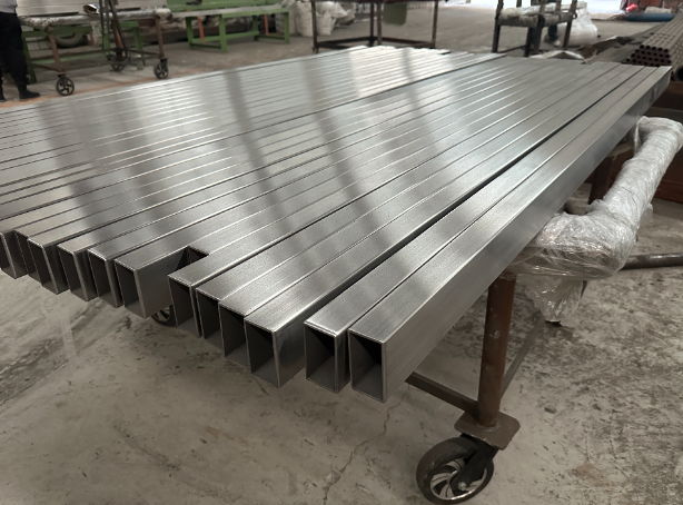 大连新能源汽车用不锈钢方管 现货