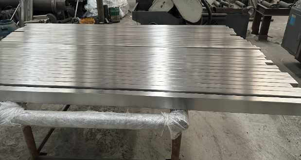 大连不锈钢无缝方管 